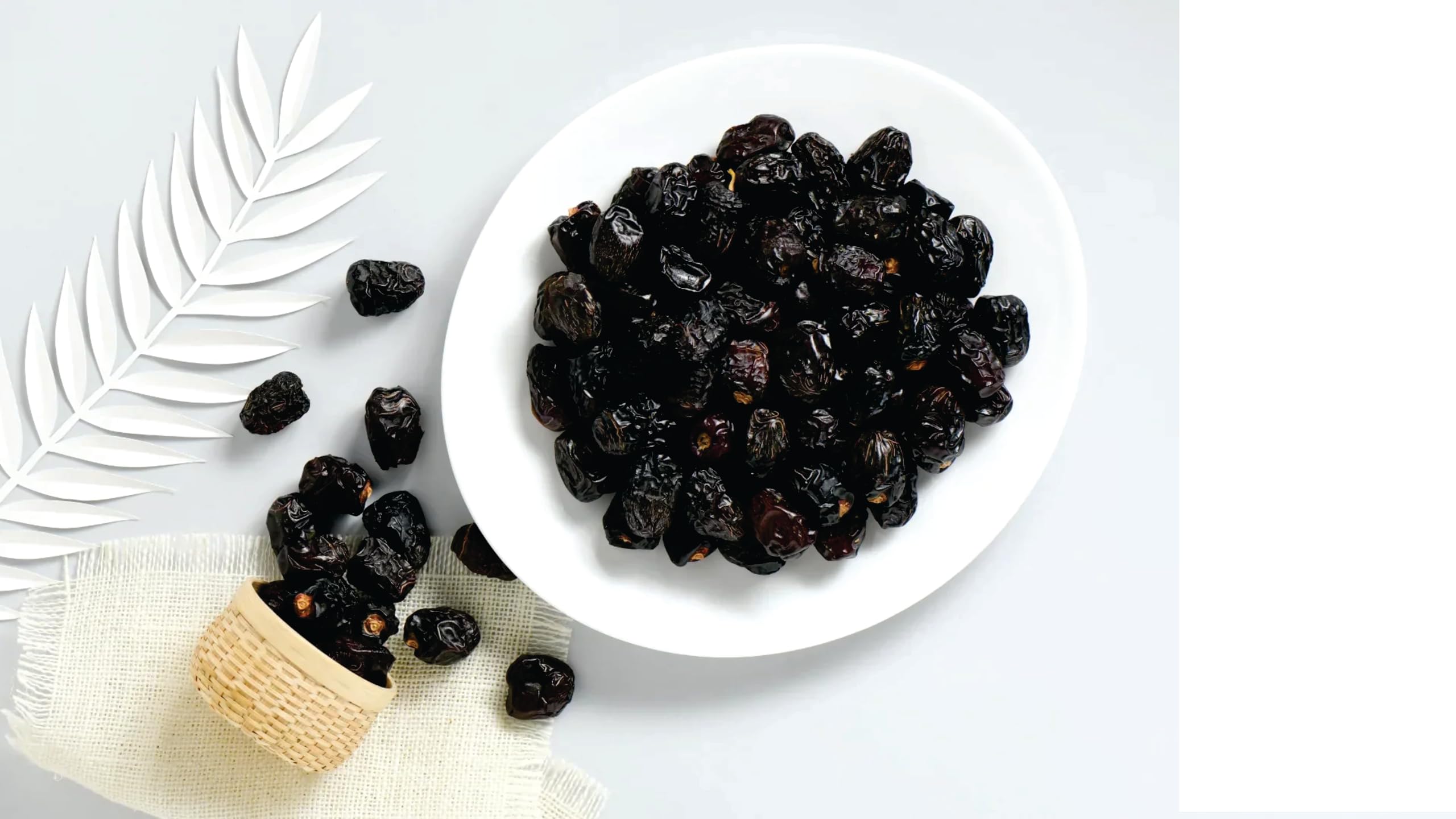Herba Himalaya Dried Ajwa Dates Pure Saudi - Original Ajwa Dates (Khajoor/Khajur) of Madina, Khajur Rich In Iron, Fibre & Vitamins